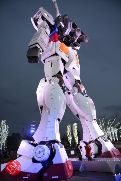 Gundam attraction is Chinese Humiliation & incomprehension for Russian weaoon dealer (8)
