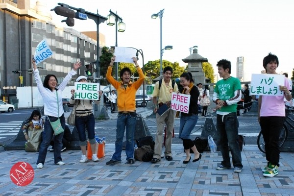 Free hugs struggle in Japan vol.1 Can we do it really smoothly and naturally? (16)